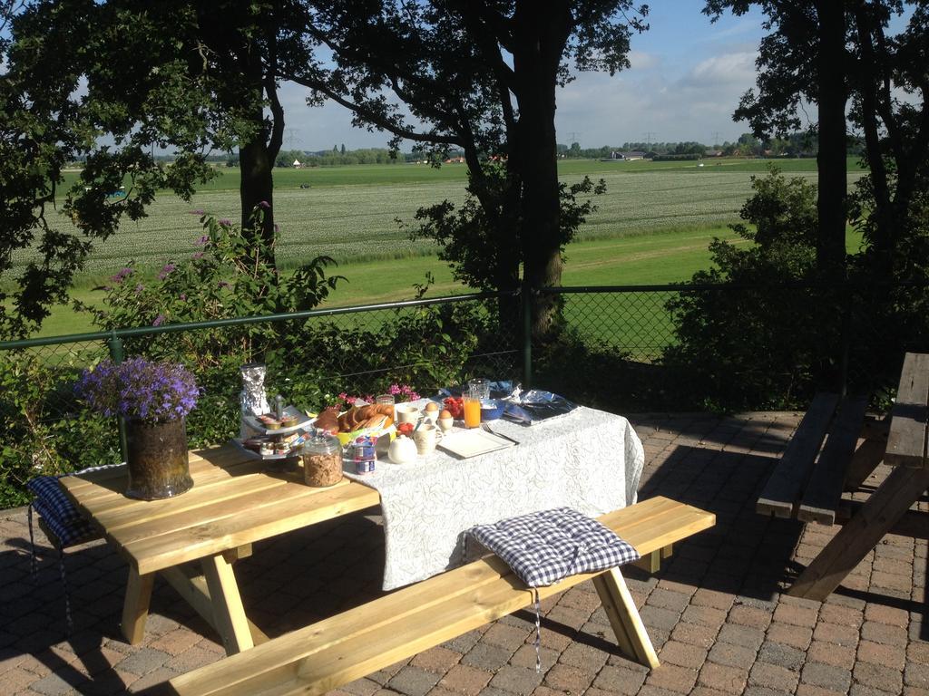 B&B Op De Brabantse Wal Halsteren Exterior photo